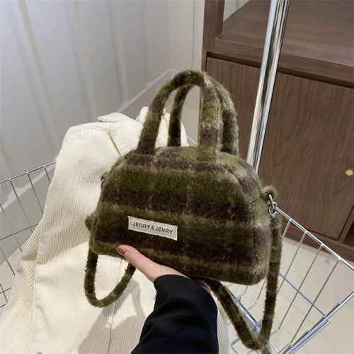 Bolsa de Ombro Plush Plaid